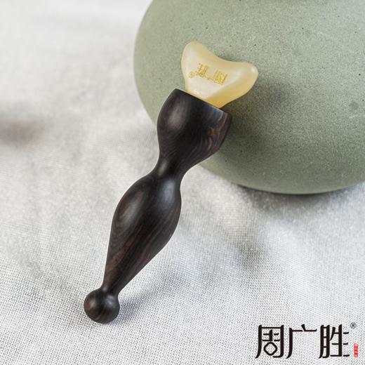 天然紫光檀小蛮腰点穴拨筋美容按摩板女士专用面部美容送亲友礼品 商品图4