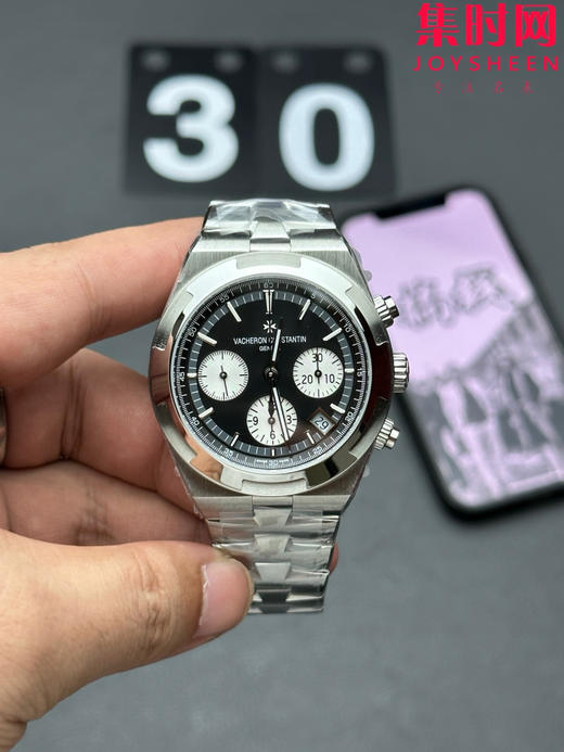 江诗丹顿 Overseas 8F纵横四海计时系列5500V 5520V 熊猫盘 男士腕表 表径42.5mm 升级版V3版 搭载7750改Cal.5200自动上链机械机芯 商品图0