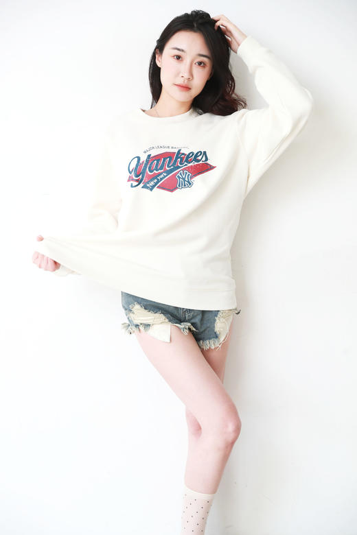 高颜值复古卫衣，内里加厚加绒。胶片感胸口印花圆领外套C111668 商品图10