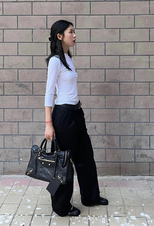 BALENCIAGA CITY 机车包 黑色 油蜡皮 中号 商品图3