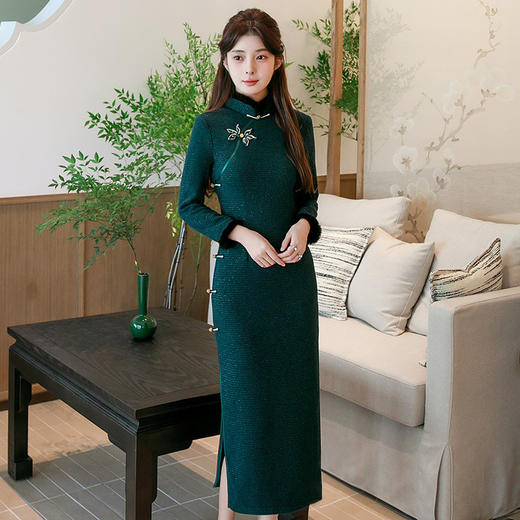 SC22633墨绿色国风中式加绒加厚冬装长袖改良旗袍2025新款女复古妈妈冬装 商品图1