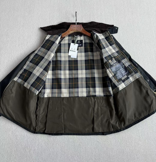 Barbuour 日版油蜡防雨夹克式风衣。自己备注号码 商品图4