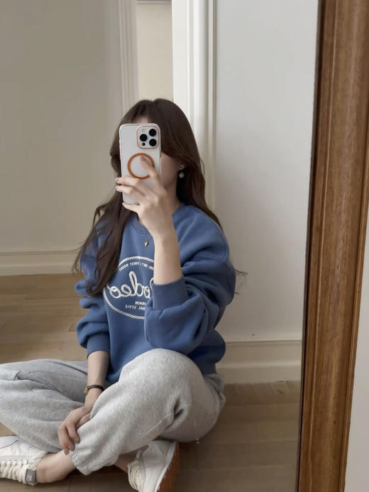 显白北欧蓝💙加绒立体字母植绒刺绣套头卫衣 商品图3