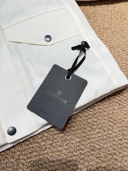 Moncl 2025新款冲锋连帽儿童小标羽绒服 商品图14