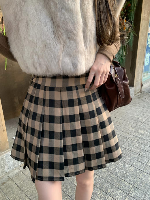 Read Nameless /秋冬格子裙裤+奶茶色皮草披肩 2025/11/17 商品图2
