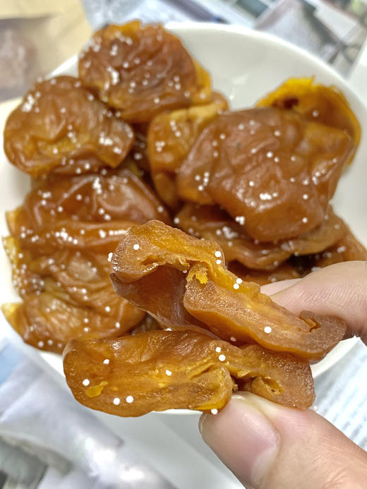 💰29.9到手4袋【竹盐枇杷干】 🌿5斤鲜果慢烘1斤✨竹盐微咸唤醒喉咙，咸甜不齁腻😋软糯有嚼头 孩子、爸妈吃安心❤️自己吃解馋🤤 商品图2