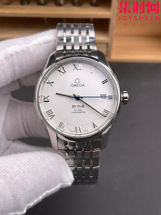 欧米茄 VS碟飞系列 VS蝶飞“明亮之黑” “明亮之蓝” 大碟飞 男士腕表
机芯：搭载VS定制Cal.8500一体 商品图0