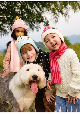 1Hugz防静电⚡️帽子+围巾+手套大合集系列，不扎皮肤，不易起球，妈妈宝贝都能戴，全家实现"静电自由"！现在零头不到就能拥有。冬天出门不再怕寒风！👶 母婴级柔软，亲密呵护，现仅36.9💰起！