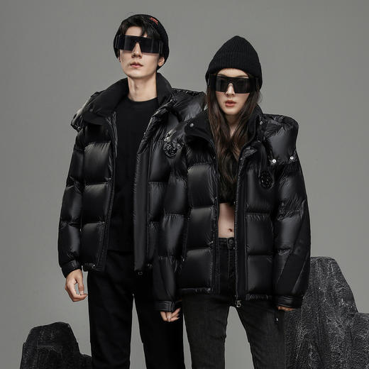 【双旦特惠】雪中飞2025冬新款男女情侣款黑金面包泡芙羽绒服 商品图2