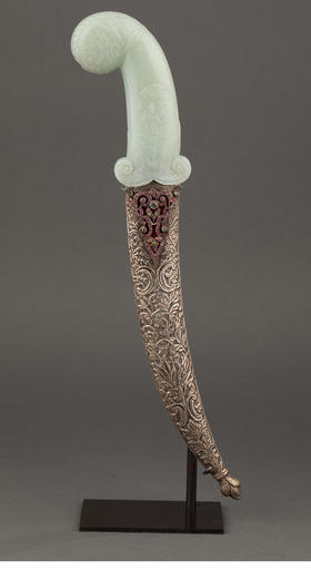 独角鹿西洋古董 19世纪奥斯曼帝国出品玉石雕花手柄花卉卷叶纹金银镶嵌半宝石装饰匕首【未开刃】