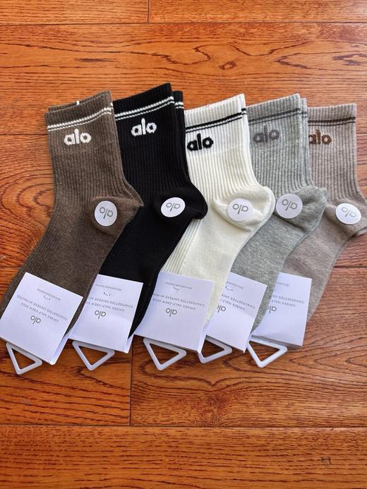 一组5双。 新到美拉德色系， 很高级的配色组合，毛绒logo提花 商品图1