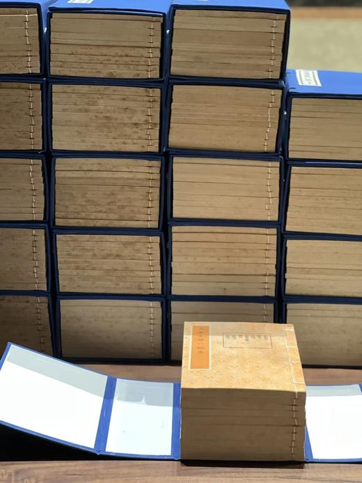 重磅！！《嘉庆重修一统志》（全21函210册），穆彰阿、潘锡恩等纂修，32开，18.8*13*210cm，线装，艺文印书馆1970年初版。售价8800元。 商品图1