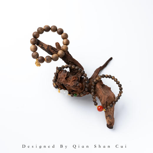 原产地溯源 新年好礼【海南沉香协会副会长单位/广东茂名电白沉香协会副会长单位 自有奇楠沉香母树种植园中科院协同研发】千山翠 奇楠沉香文玩吊坠首饰 精美礼盒包装 一物一证 商品图11