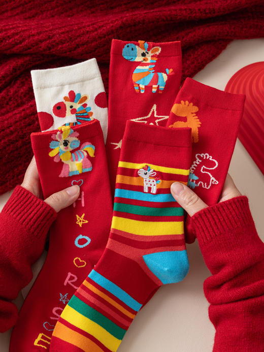 4双装礼盒礼袋！新年本命年马年大红袜子 优质棉袜 超可爱小马图案  新年送人必备单品 商品图10