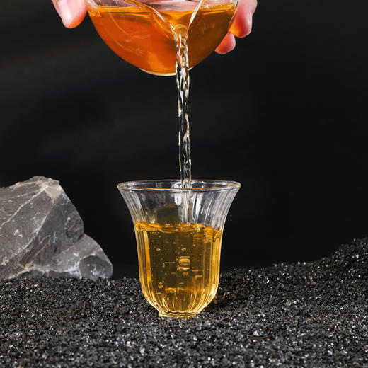 压箱底  囍茶13140（2021 年冰岛普洱生茶） 砖茶 典藏木箱装 4砖/箱 商品图4