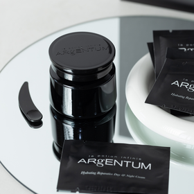 欧臻廷保湿修护亮颜银霜|天后同款，淡纹紧致，抗老修护一罐搞定