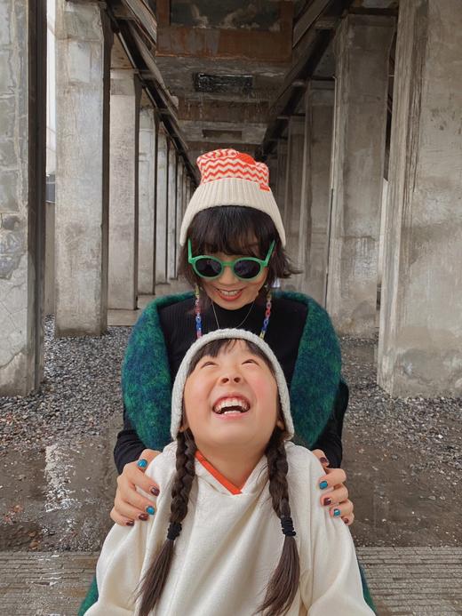 ⚡️Hugz防静电自然系列抱抱帽+围巾，不扎皮肤，不易起球，妈妈宝贝都能戴，全家实现"静电自由"！现在零头不到就能拥有。冬天出门不再怕寒风！👶 母婴级柔软，亲密呵护！ 商品图7