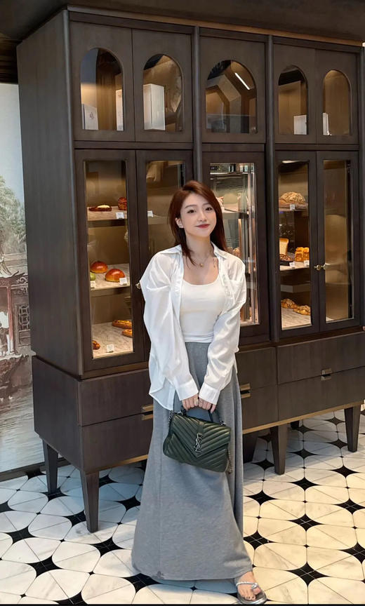 YSL College 黑银 牛皮  V纹 小号 邮差包 商品图3