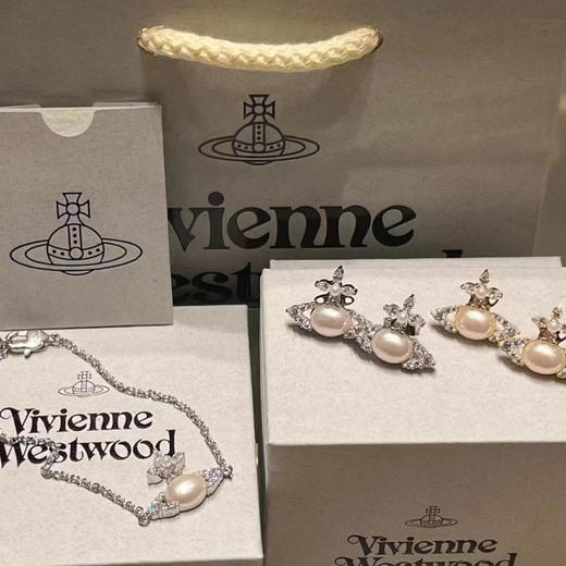 春日限定【抢先购】Vivienne西太后土星钻石珍珠项链银色/耳钉银色  西太后土星钻石珍珠项链金色/耳钉金色 -mi_bba 商品图1