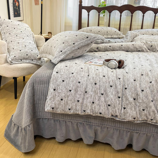 降温换新【全尚 牛奶绒四件套 床单款&床盖款】A类母婴级别  高克重的牛奶绒  不起静电  多个花色可选  AB双面设计  高级感床盖 商品图7