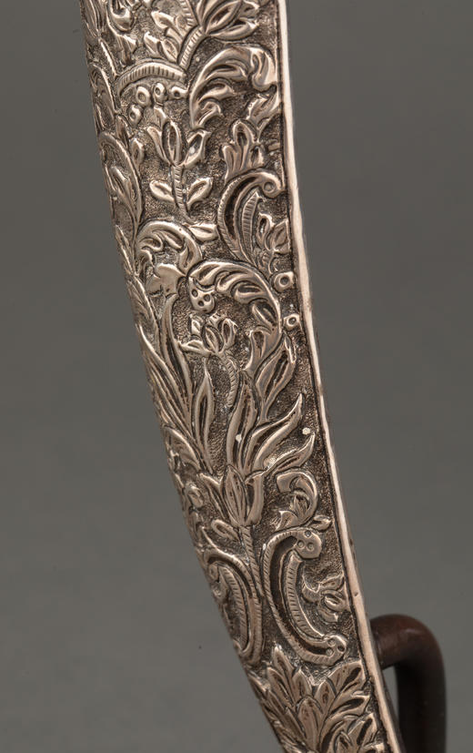 独角鹿西洋古董 19世纪奥斯曼帝国出品玉石雕花手柄花卉卷叶纹金银镶嵌半宝石装饰匕首【未开刃】 商品图4