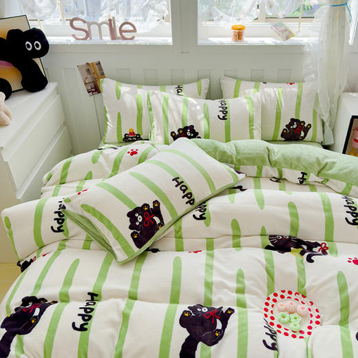 降温换新【全尚 牛奶绒四件套 床单款&床盖款】A类母婴级别  高克重的牛奶绒  不起静电  多个花色可选  AB双面设计  高级感床盖 商品图5