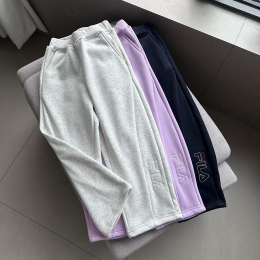 D111736男女宝宝都可以穿立体刺绣logo超显瘦摇粒绒弯刀裤 商品图6