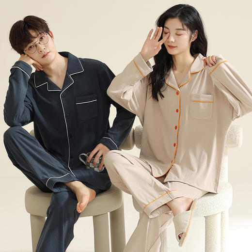 【云优选】雪梵莱 男女款德绒开衫家居服套装 一触即暖，行走的高端汤泉!翻领开襟长袖上衣+长裤， 细腻柔顺 绵密亲肤 温暖加倍  宽松慵懒   体验宅家的幸福感 商品图0