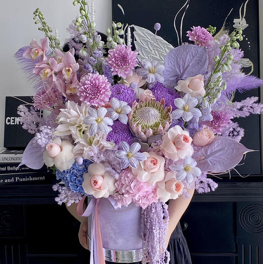 《远山黛》帝王花郁金香大丽花掌薄雾紫抱抱桶 商品图1