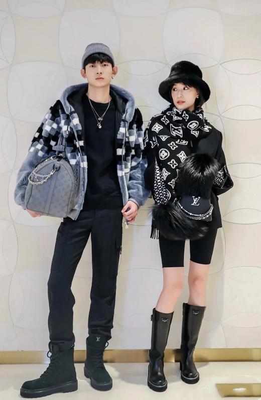 驴家  撞色羊毛围巾（DSX） 商品图1