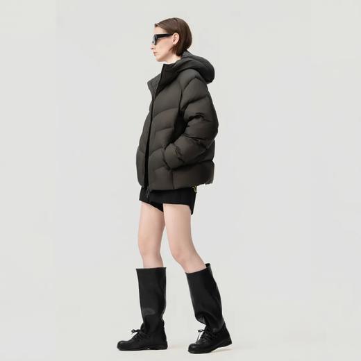 D111706轻盈无感高效保暖轻量化情侣款面包羽绒服 商品图1