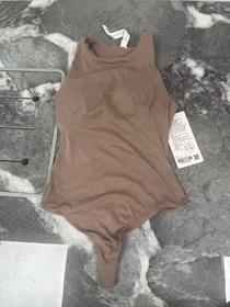 瑕疵Lululemon High-Neck 女士B/C轻度支撑排汗速干紧身背心连体衣