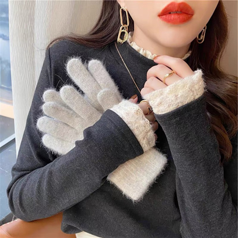 【纯欲慵懒❗️针织打底衫】低饱和与蕾丝拼接，搭配深系外套不失青春活力，高弹力无束缚，时尚减龄，抓绒打底衫长袖T恤2025新款保暖加厚修身上QQ