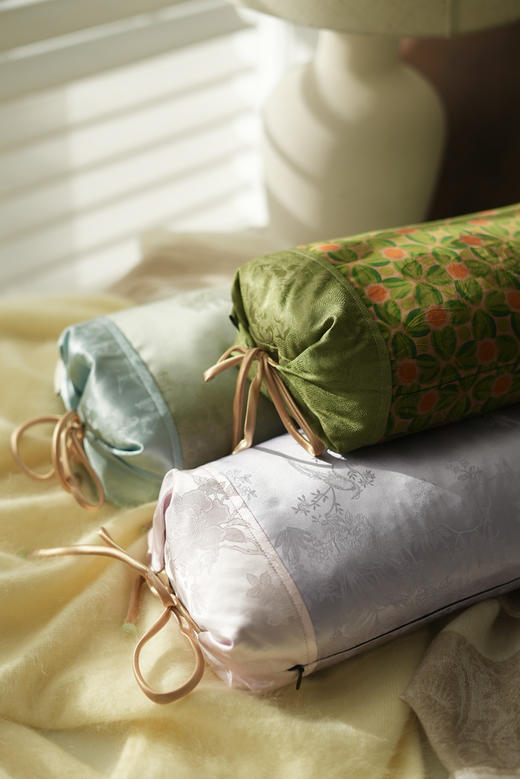 不退换|原创du家｜桑蚕丝草本bao健枕 睡出自然好状态，现货 商品图1