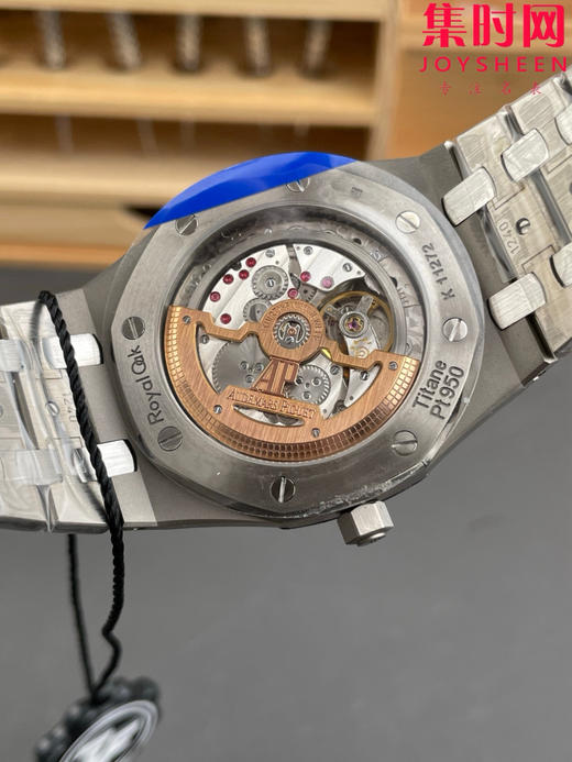 钛合金版本 ZF爱彼皇家橡树系列15202IP烟熏蓝珠光面 皇家橡树15202钛壳 超轻！男士腕表 表径39mm 小手腕福音 商品图4