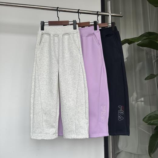 D111736男女宝宝都可以穿立体刺绣logo超显瘦摇粒绒弯刀裤 商品图0