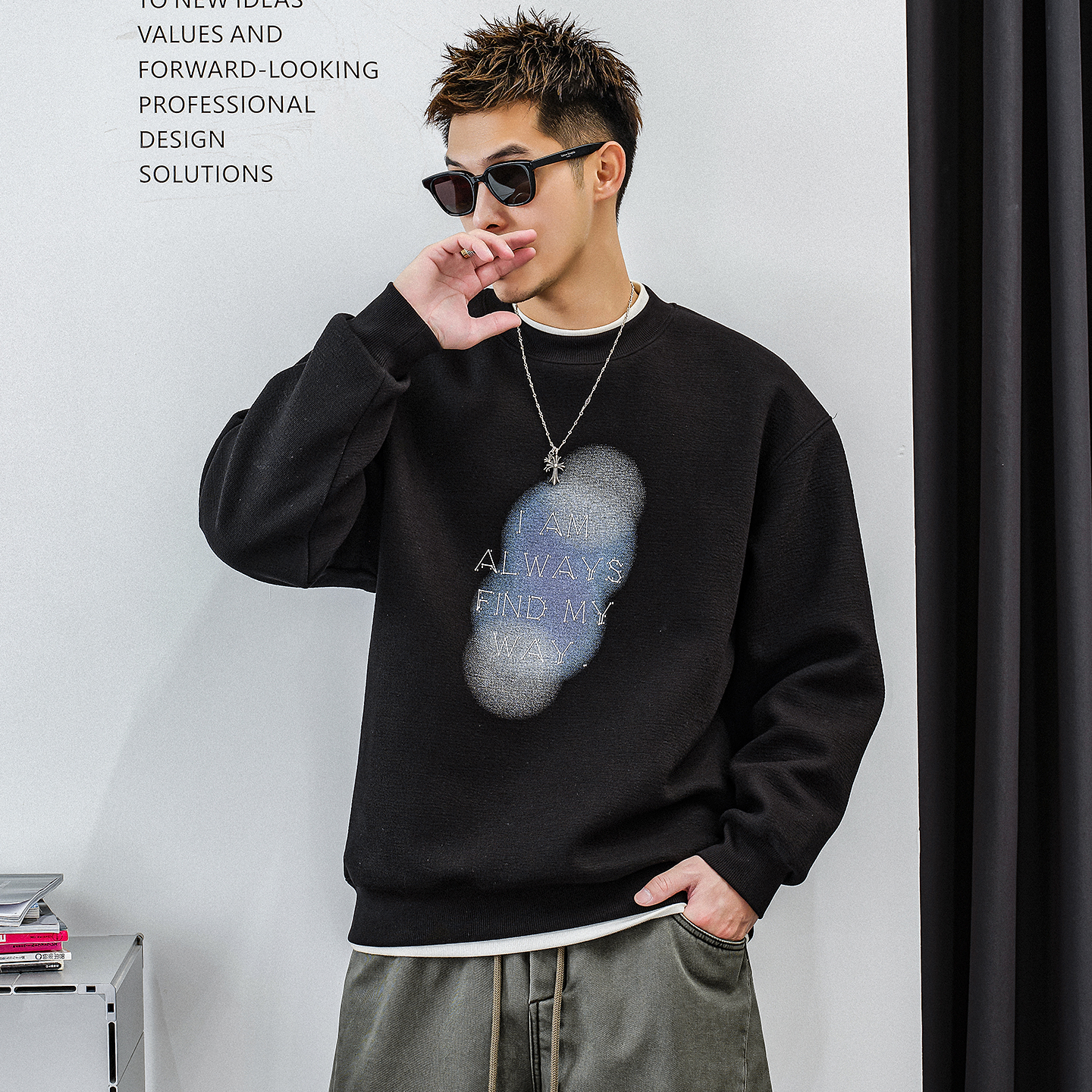 徐太浪【街头风 时尚印花】加绒卫衣男秋冬款内搭打底衫通勤上衣