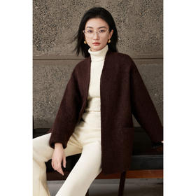 “流动的绒面画布” 苏丽长绒羊毛 × 高支羊毛的高定混纺毛呢大衣 丝滑长绒的柔糯手感  米思阳2025冬新款轻奢老钱法式慵懒短款毛呢大衣女5683