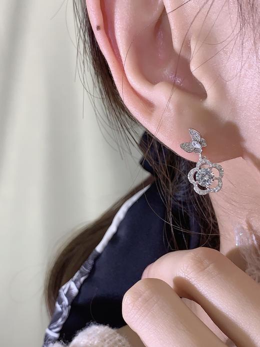 卡蒂罗KADER 蝴蝶花舞耳钉 925银蝴蝶满镶闪锆镂空花朵炽热心动设计耳饰 优雅气质穿搭配饰甜美可爱 商品图3