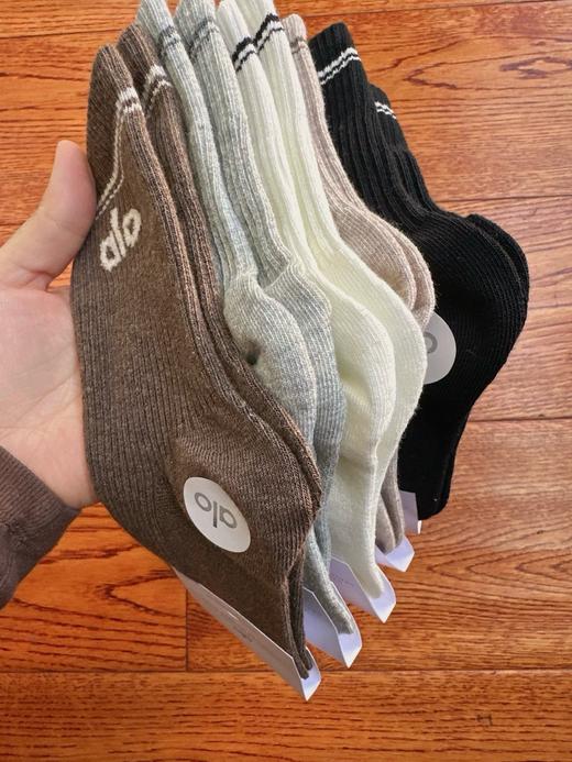 一组5双。 新到美拉德色系， 很高级的配色组合，毛绒logo提花 商品图8