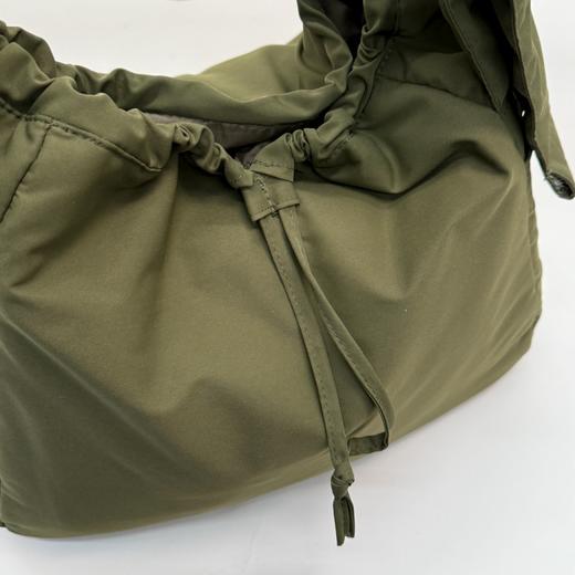 U家同款大容量慵懒风“蓬蓬”包 商品图5