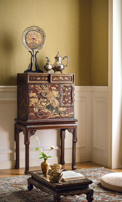 独角鹿西洋古董19世纪日本明治时期出品东方孔雀花蝶主题木胎金漆莳绘多层边柜 商品图0