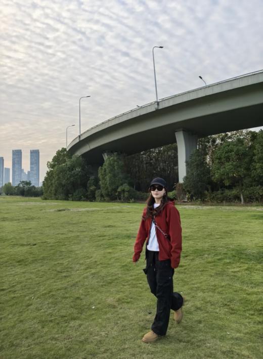 【波尔多红5天发货 风风出行同款】台州茑gamma mx平替软壳冲锋衣男女2025新款光版无标防风外套 商品图2