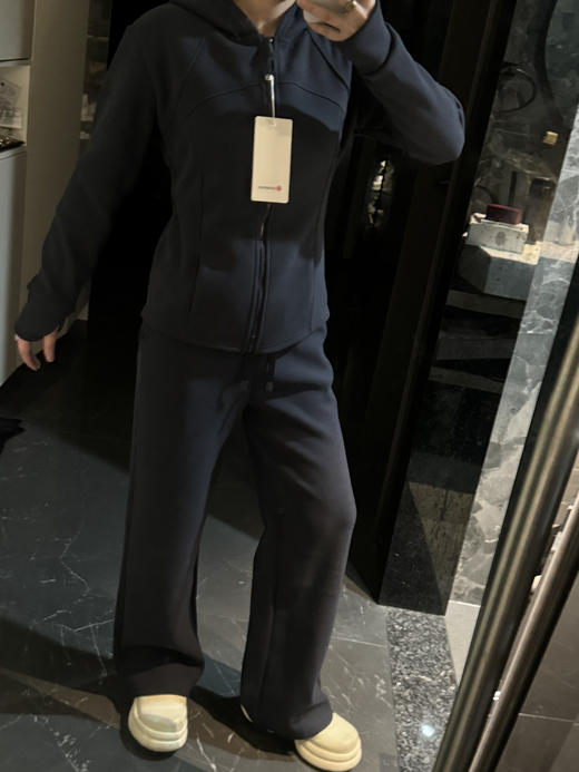 lu家新款女士外穿加绒加厚显瘦保暖抗风连帽套装 商品图2