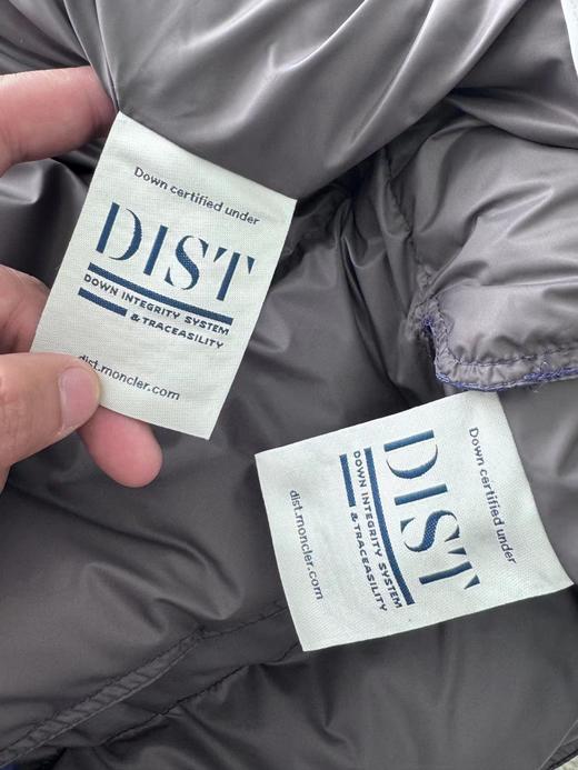 D111717简洁利落限量高蓬松饱满情侣款立领羽绒服 商品图10