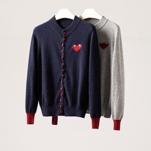 奔赴心动~圆领爱心提花baby小山羊绒衫女针织开衫外套 商品图2