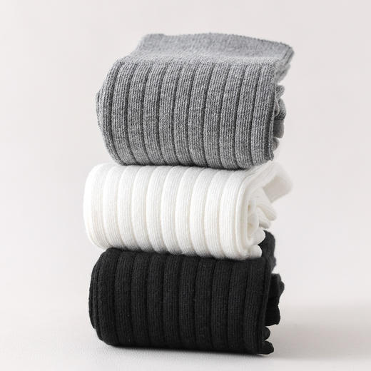 2双装无骨瑜伽袜~脚面挖孔设计 时下流行的芭蕾风格 脚底防滑点胶  双针工艺 柔软舒适亲肤 商品图7