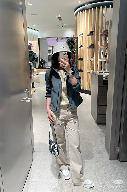 【11月17日 下午18:00 秒杀】1折福利秒 艾高户外SOFTSHELL保暖 简约 弹力软壳 休闲夹克 小立领 抓绒冲锋衣 外套 商品图1