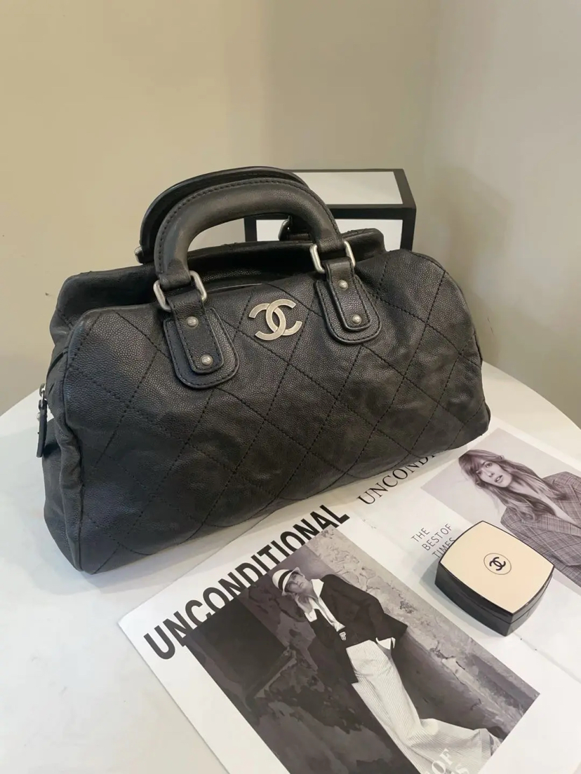 Chanel 黑银 鱼子酱 波士顿  手提包