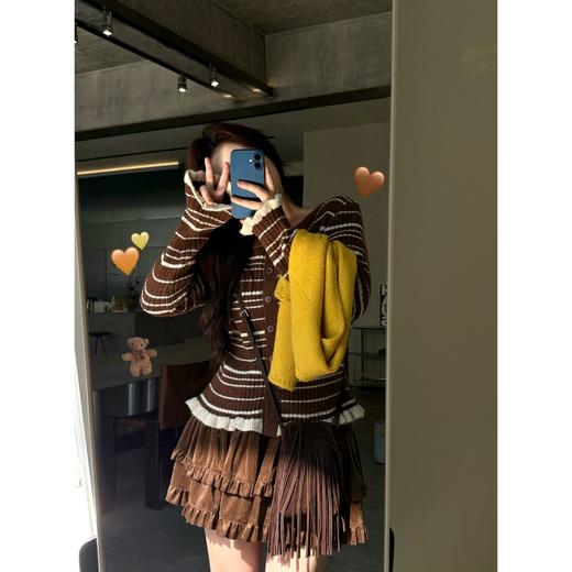 25AW上新 甜甜同款【焦糖可颂】复古条纹木耳边针织开衫 商品图2